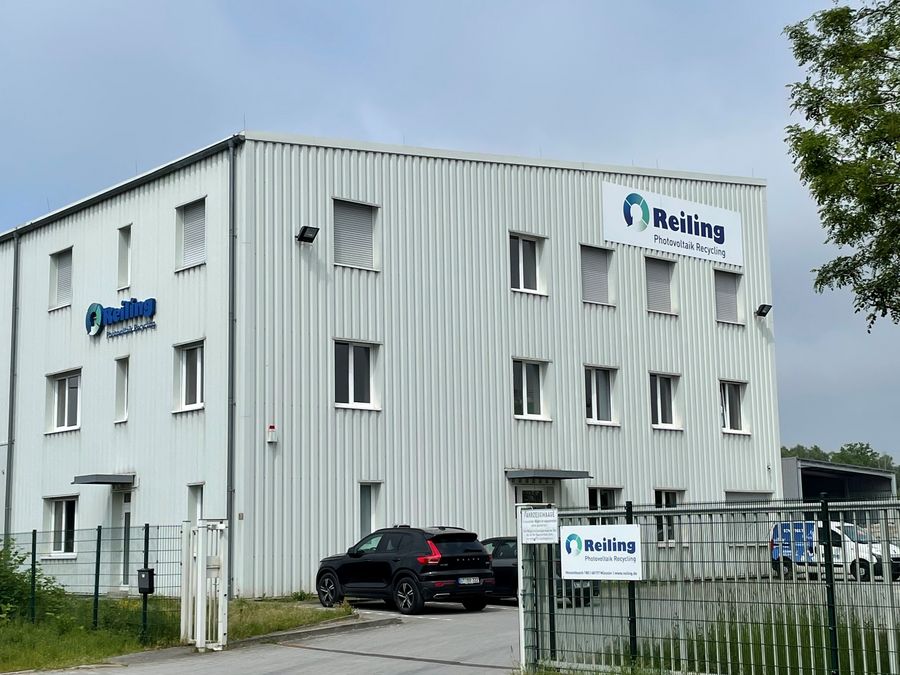 Kompetenzzentrum PV-Recycling in Münster - Eröffnung von Deutschlands erstem Reiling PV-Recycling Standort
